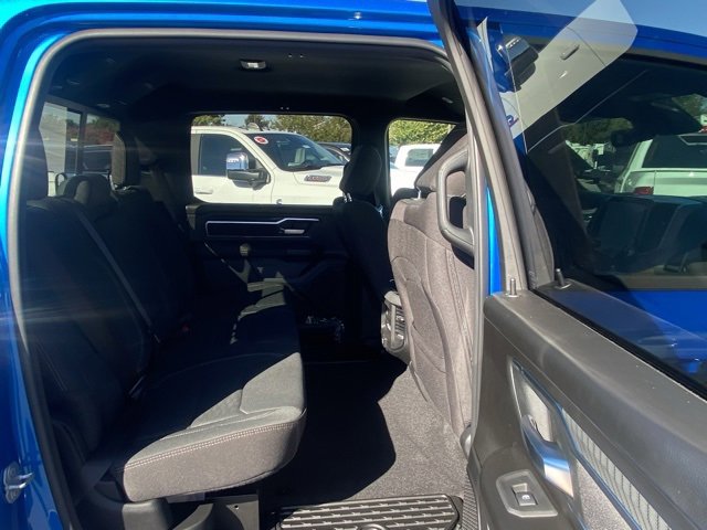 New 2026 RAM 1500 4x4 Crew Cab image 31