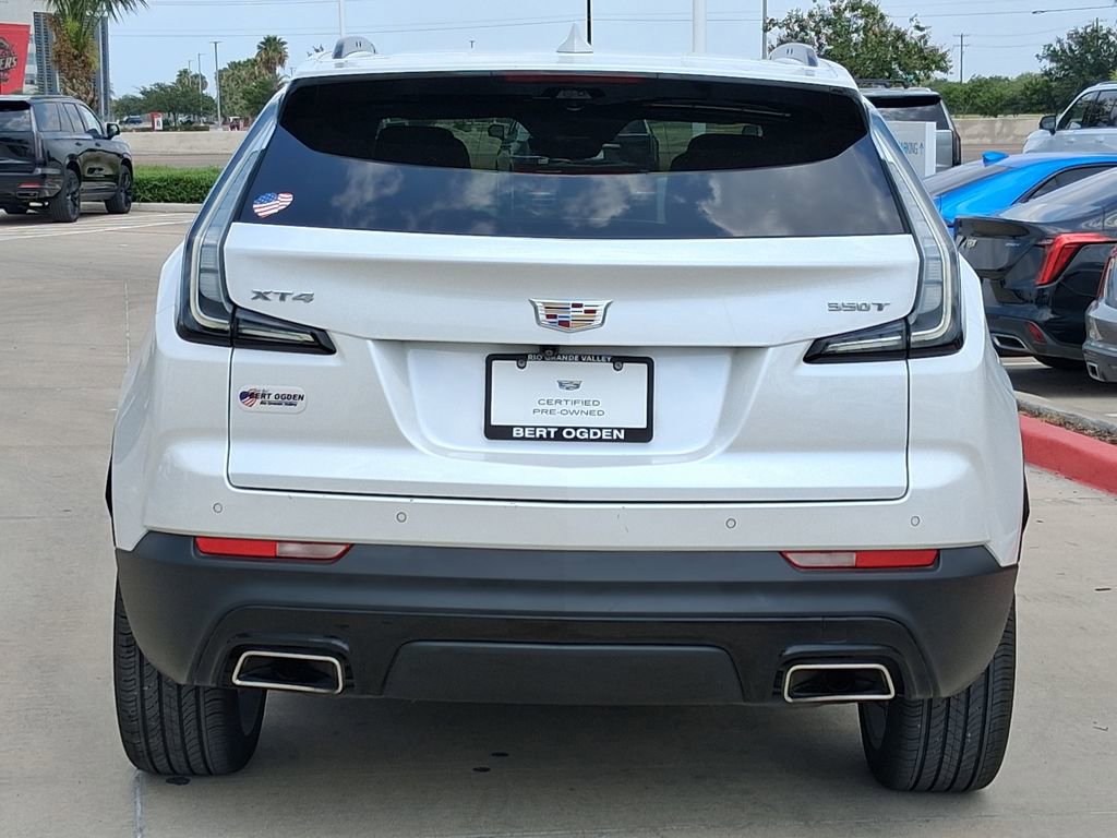 Used 2023 Cadillac XT4 Sport w/ Enhanced Visibility Package FWD image 5