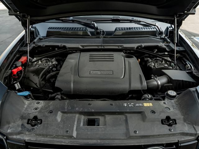 Used 2025 Land Rover Defender 110 S AWD/4WD image 40
