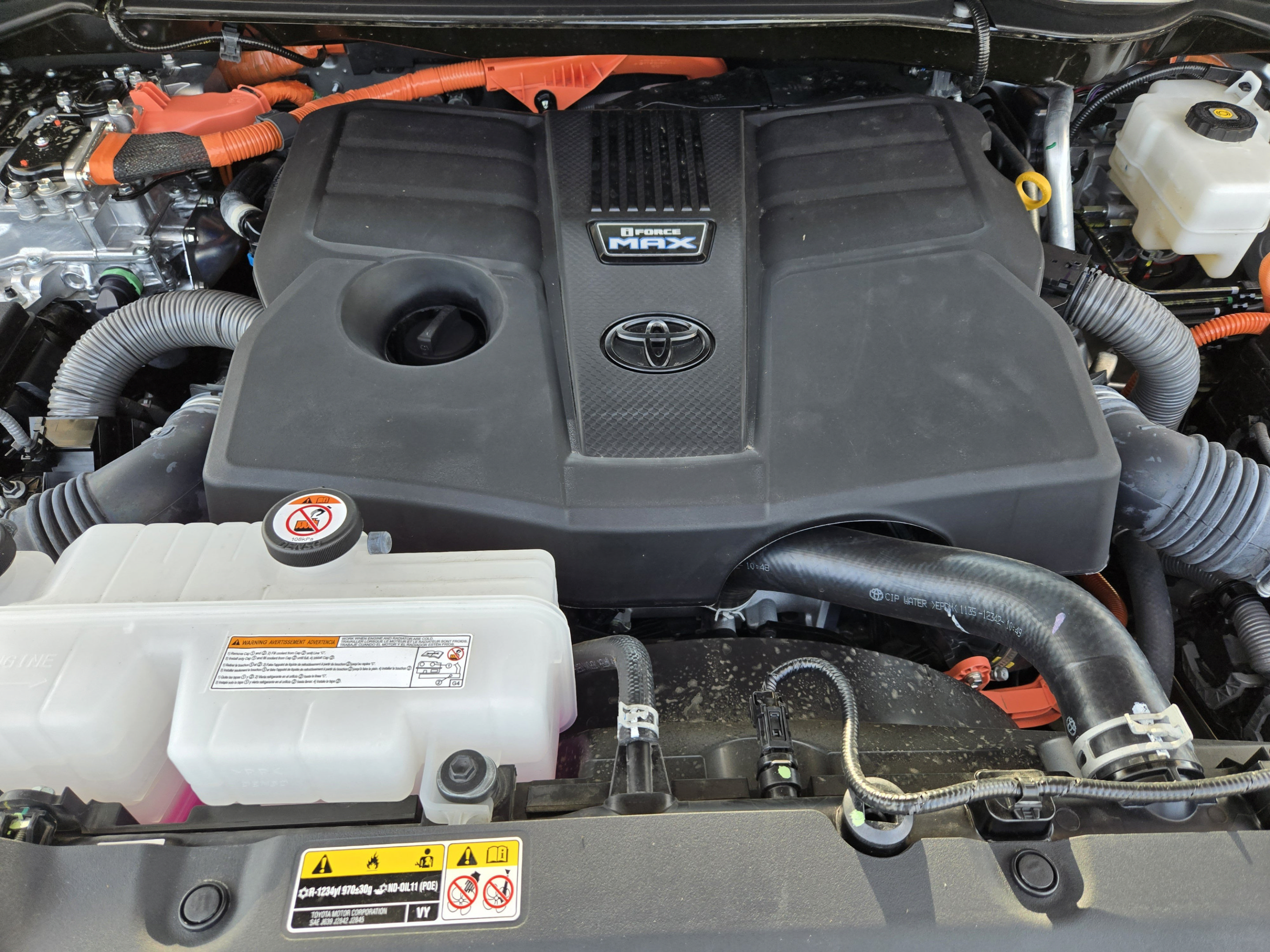 Used 2025 Toyota Sequoia Platinum AWD/4WD image 31