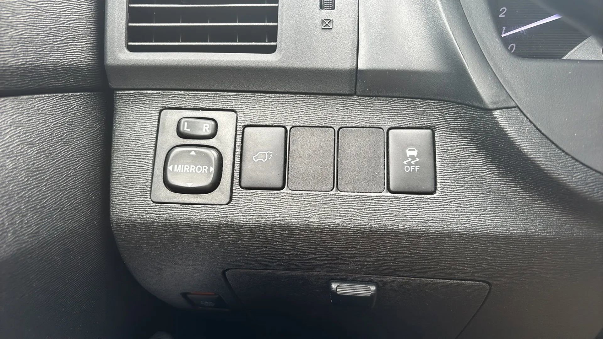 Used 2013 Toyota Venza LE w/ LE Convenience Pkg FWD image 13