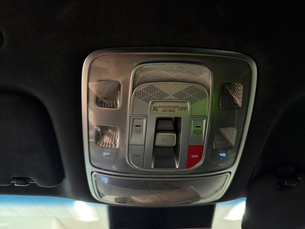Used 2025 Genesis GV80 3.5T e-SC AWD/4WD image 21
