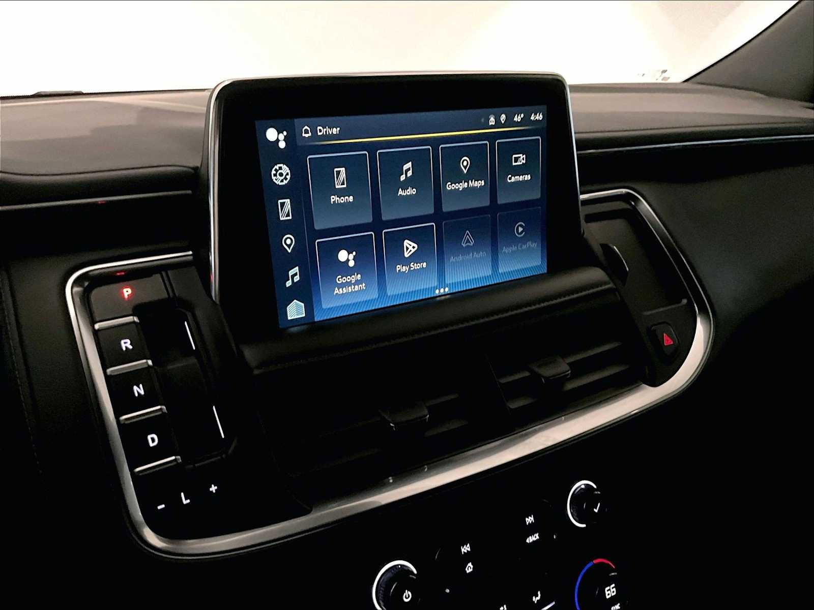 Used 2024 Chevrolet Suburban Z71 image 19