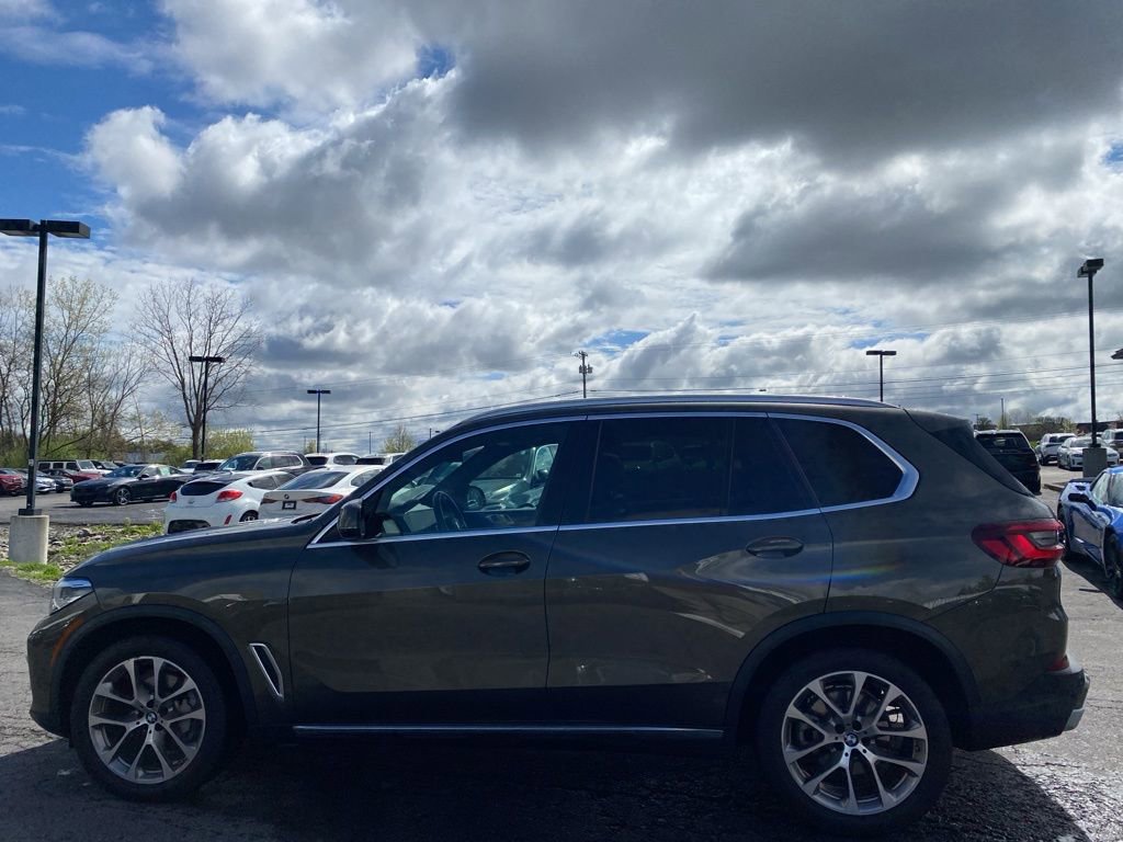 Used 2021 BMW X5 xDrive40i w/ Premium Package 2 AWD/4WD image 7