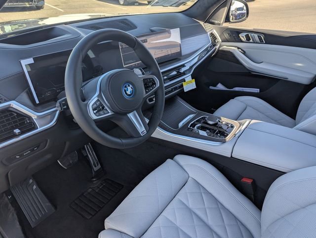 New 2026 BMW X5 xDrive50e w/ M Sport Package AWD/4WD image 19