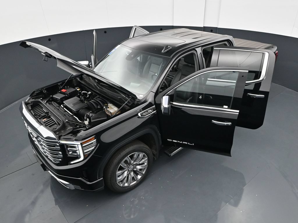 Used 2024 GMC Sierra 1500 Denali w/ Denali Reserve Package AWD/4WD image 38