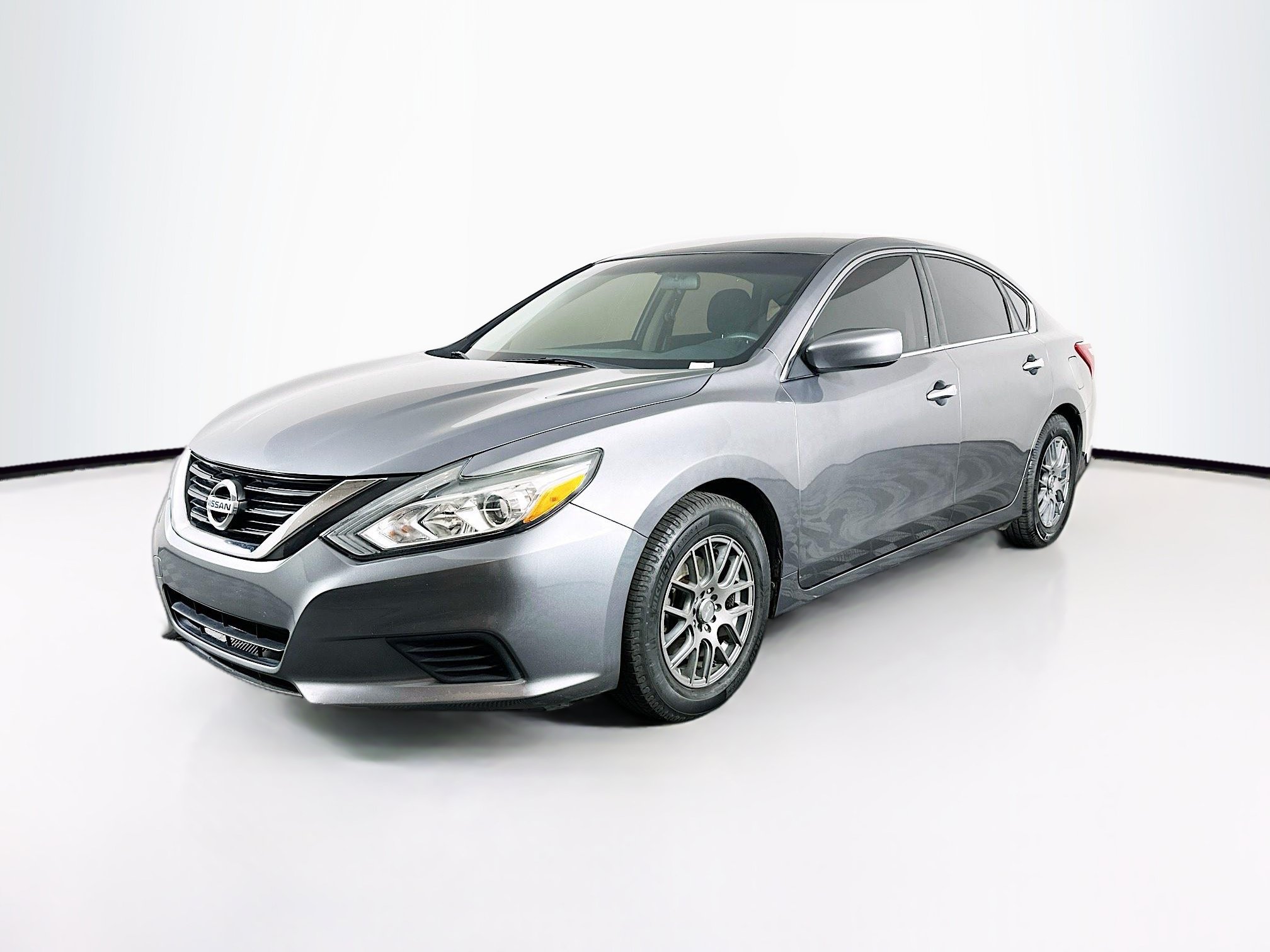 Used 2018 Nissan Altima 2.5 S w/ S Convenience Package FWD image 3