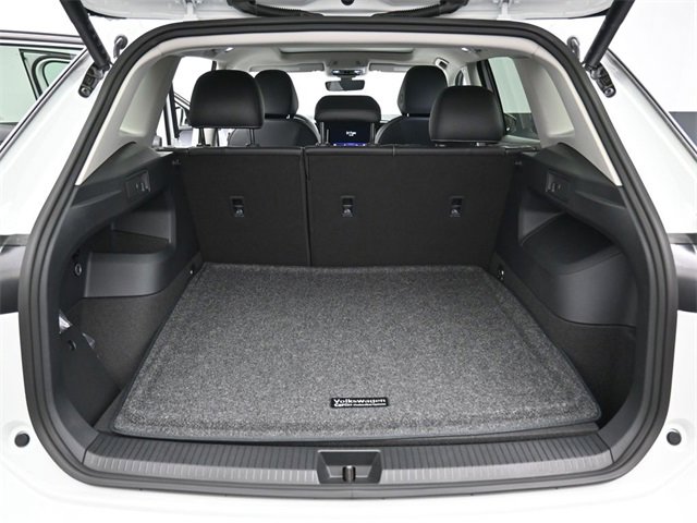 New 2026 Volkswagen Tiguan SE image 12