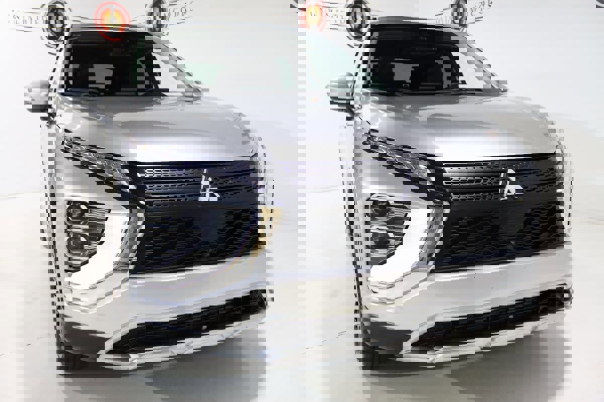 Used 2025 Mitsubishi Eclipse Cross SE image 19