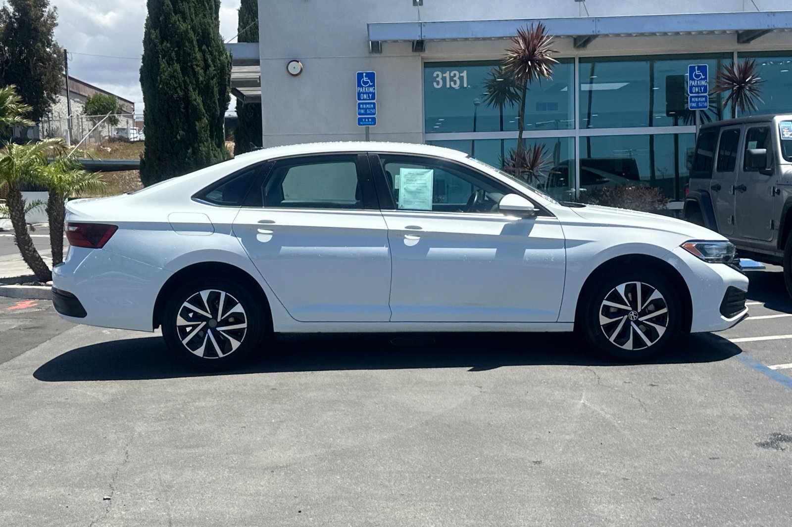 Used 2024 Volkswagen Jetta S FWD image 3