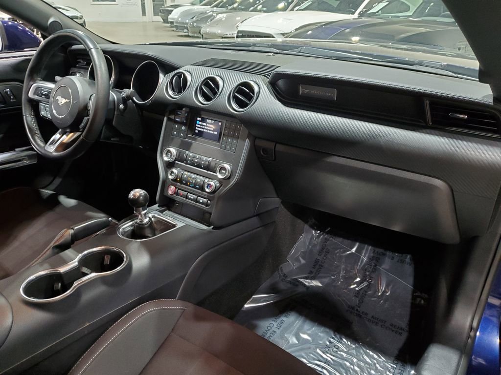 Used 2019 Ford Mustang EcoBoost image 14