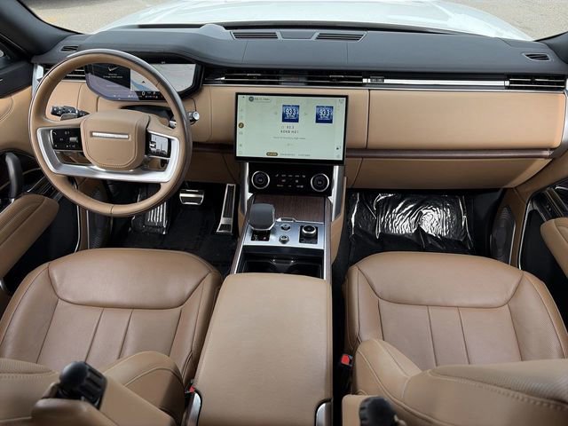 Used 2023 Land Rover Range Rover SE image 16