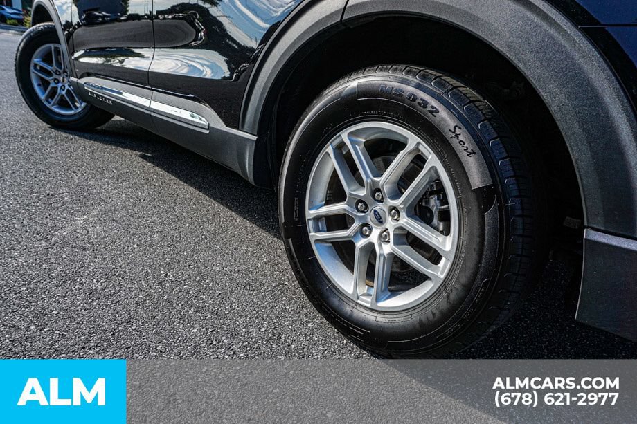 Used 2025 Ford Explorer Active RWD image 15