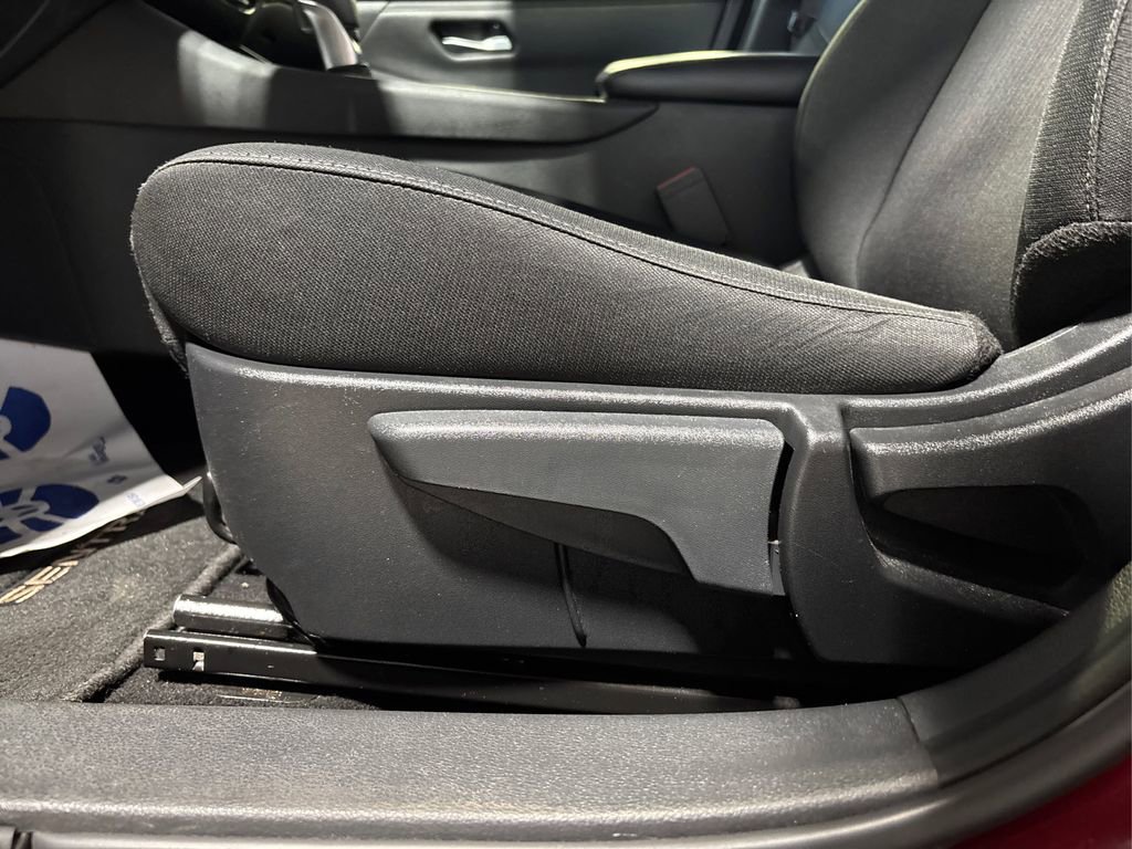 Used 2024 Nissan Sentra SV w/ Trunk Package FWD image 28