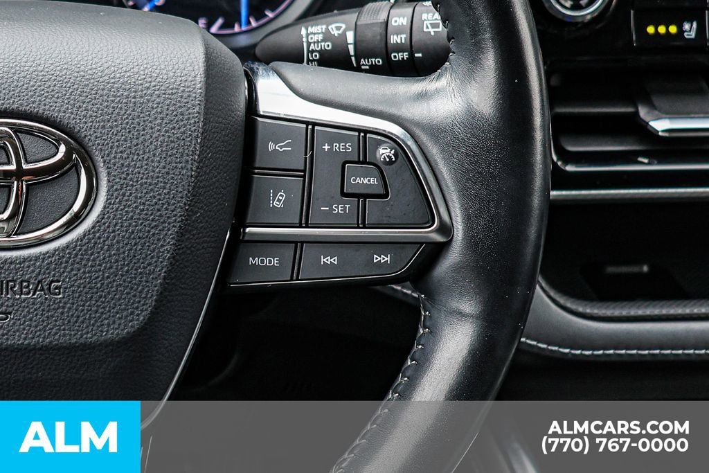 Used 2021 Toyota Highlander Platinum image 37