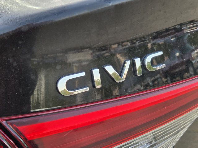 Used 2022 Honda Civic Sport image 9