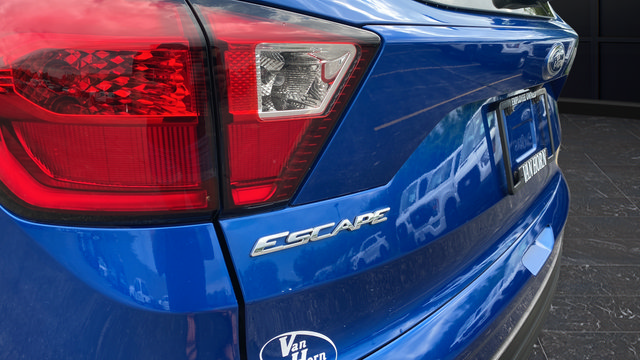 Used 2019 Ford Escape S FWD image 32