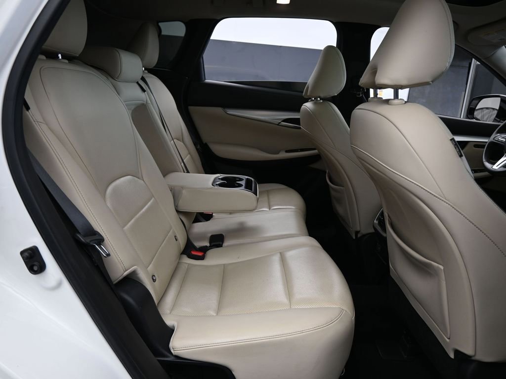 Used 2021 INFINITI QX50 Essential w/ Convenience Package image 43