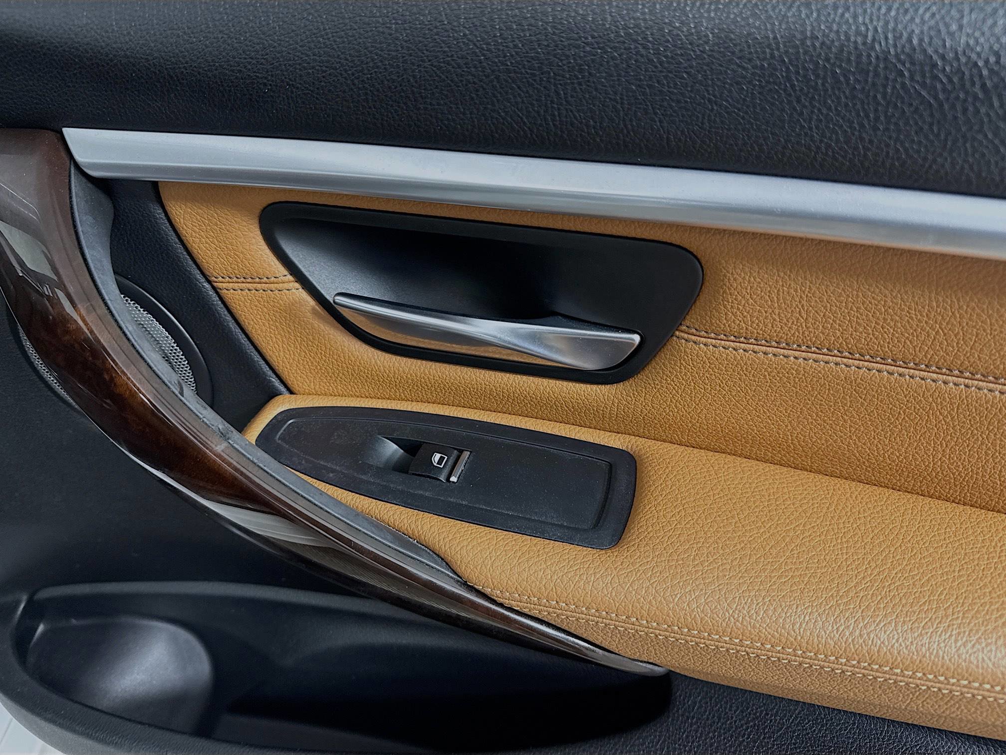 Used 2019 BMW 330i xDrive Wagon w/ Premium Package image 29