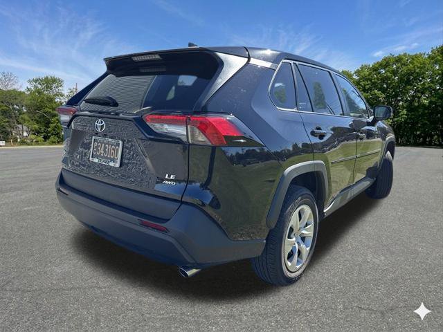 Used 2023 Toyota RAV4 LE AWD/4WD image 8