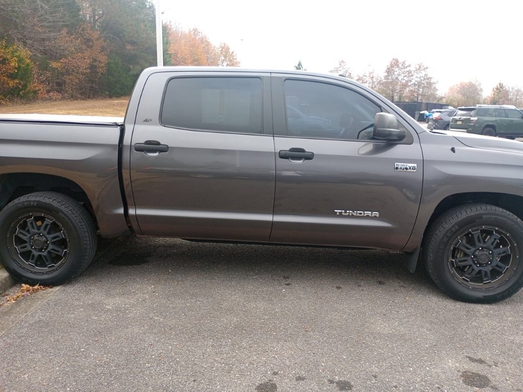 Used 2016 Toyota Tundra SR5 image 4