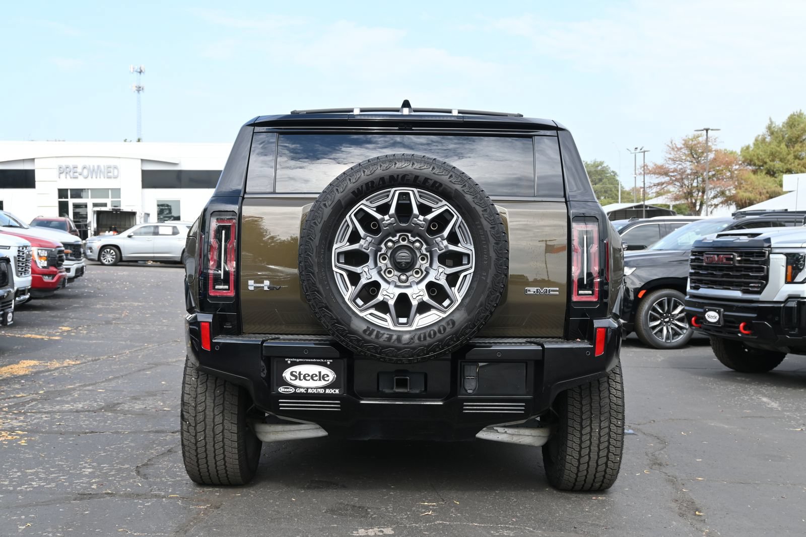 Used 2025 GMC Hummer EV 3X AWD/4WD image 6