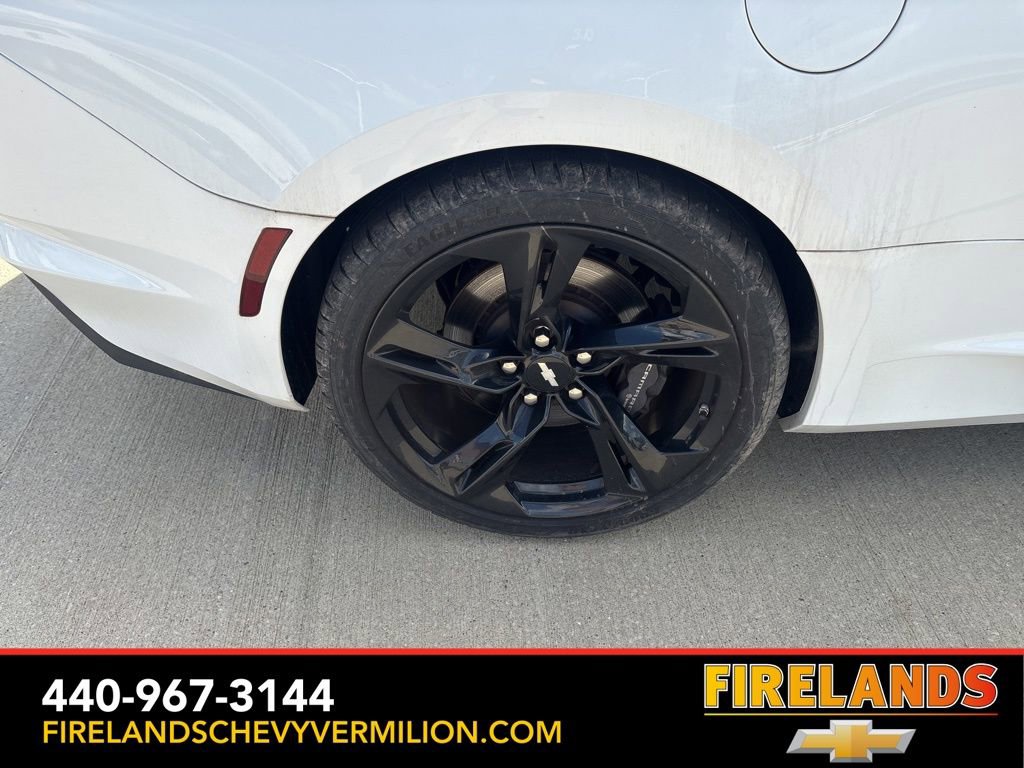 Used 2019 Chevrolet Camaro SS image 27