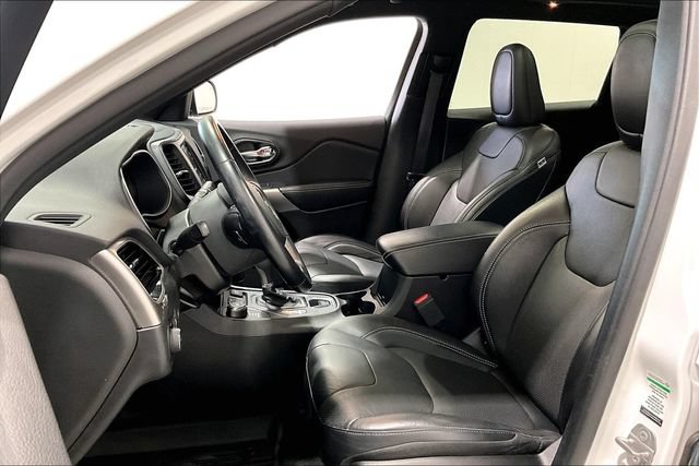 Used 2021 Jeep Cherokee Latitude w/ Comfort Safety Group AWD/4WD image 28