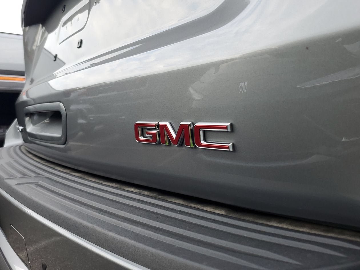 New 2026 GMC Yukon XL Denali RWD image 7