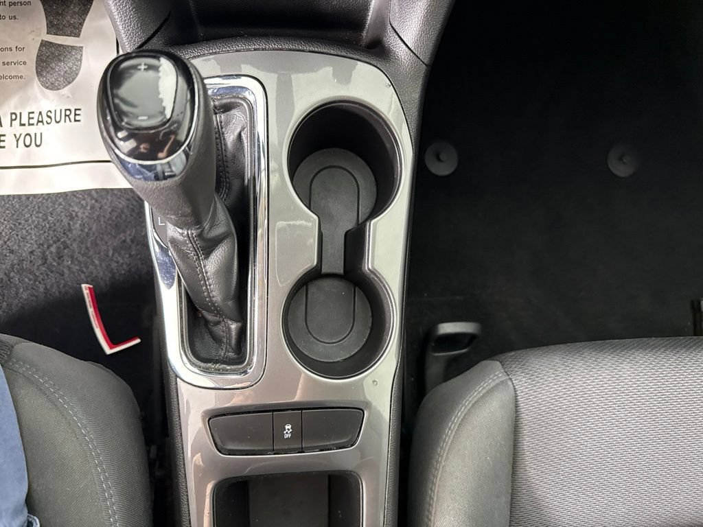 Used 2017 Chevrolet Cruze LT w/ LT Convenience Package FWD image 21