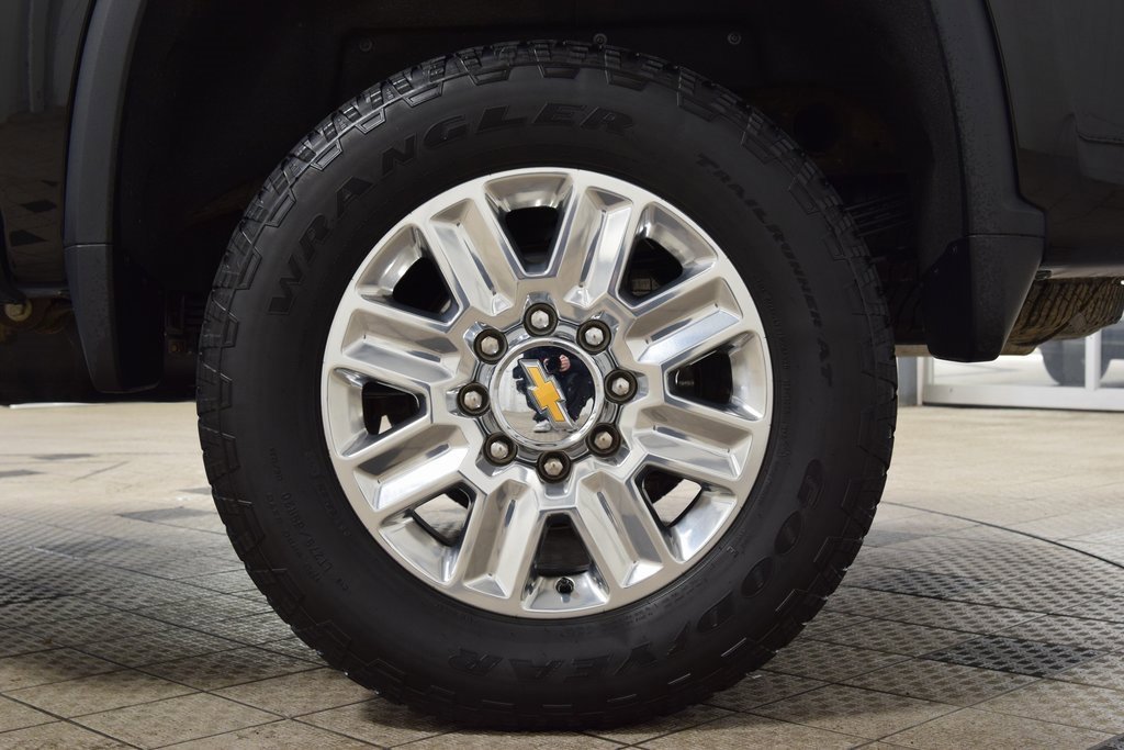 Used 2024 Chevrolet Silverado 2500 High Country image 28
