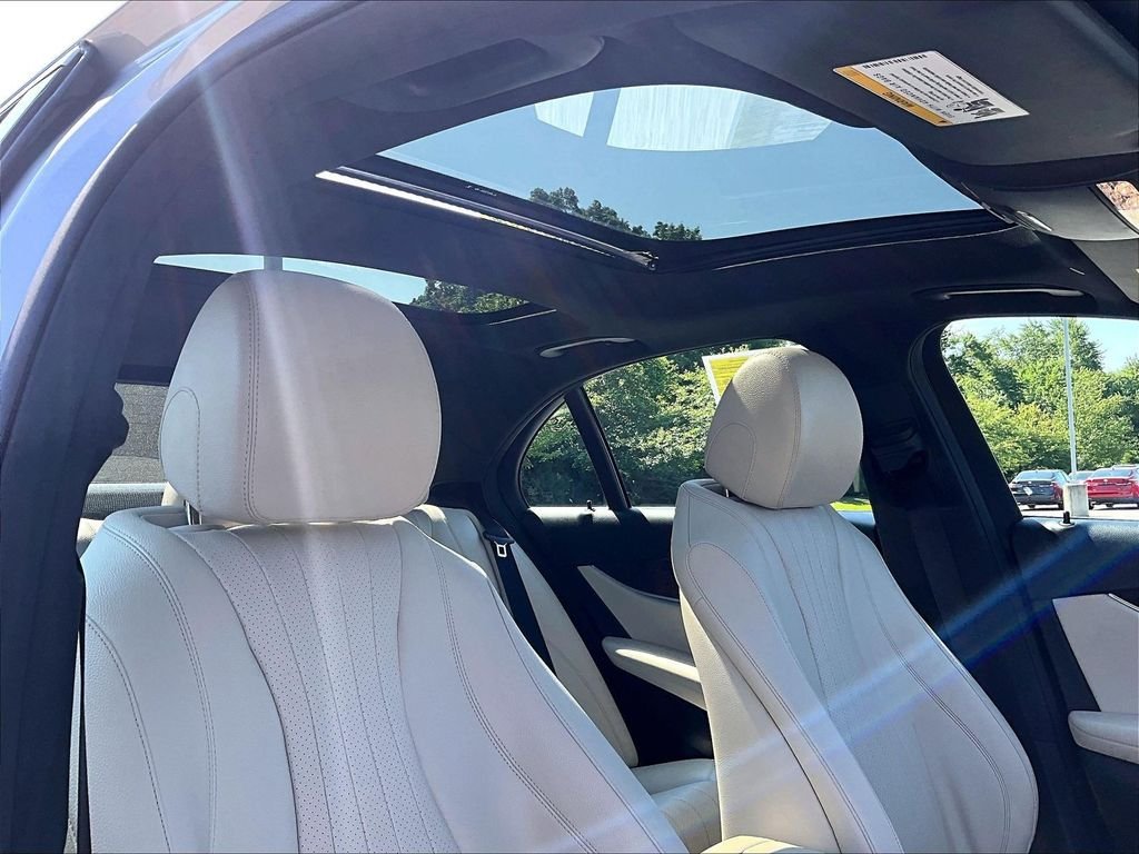 Used 2019 Mercedes-Benz E 300 4MATIC image 22