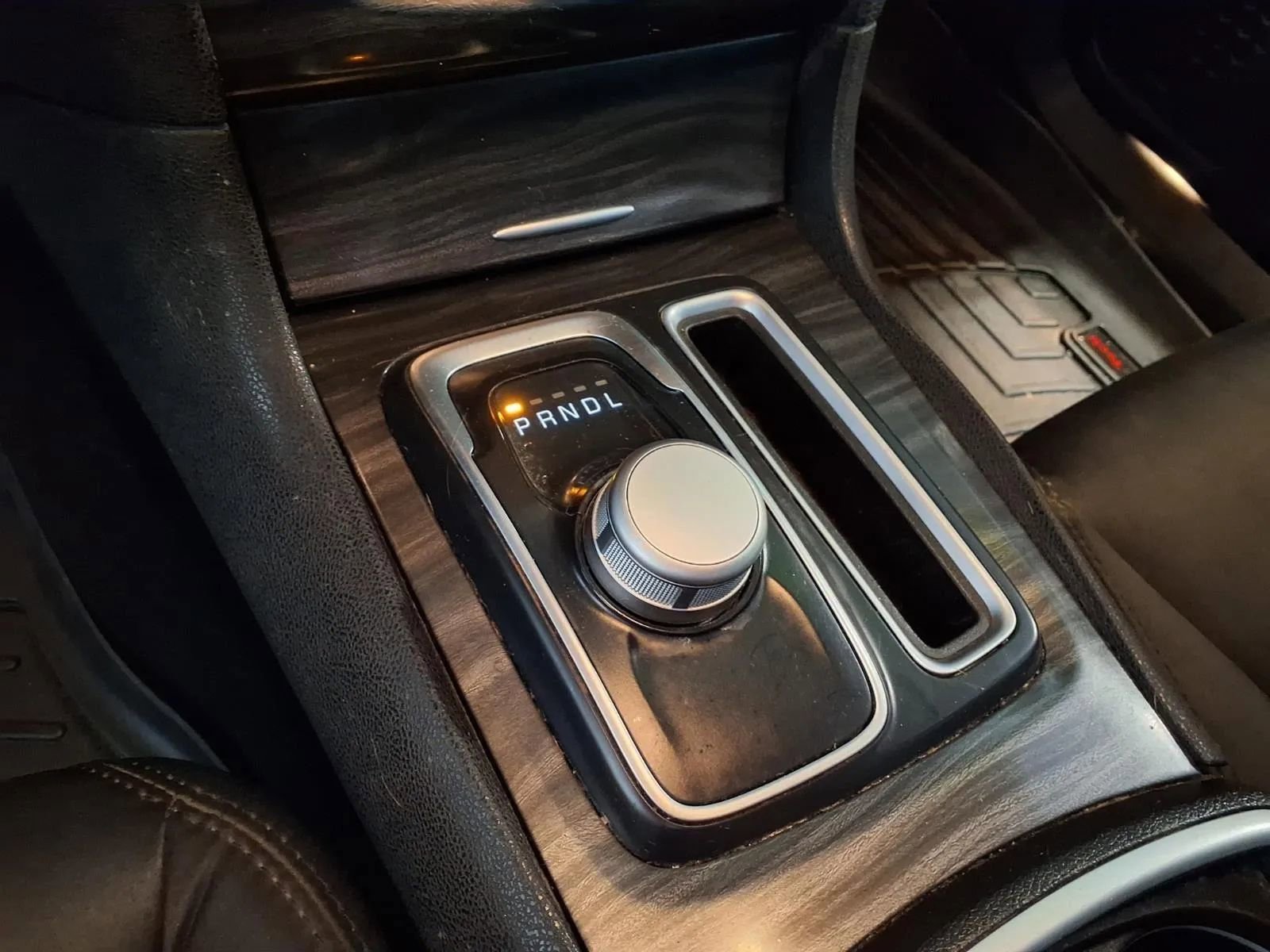 Used 2018 Chrysler 300 Touring image 20