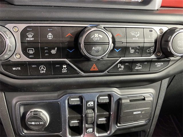 Used 2023 Jeep Wrangler Unlimited Rubicon w/ LED Lighting Group image 21