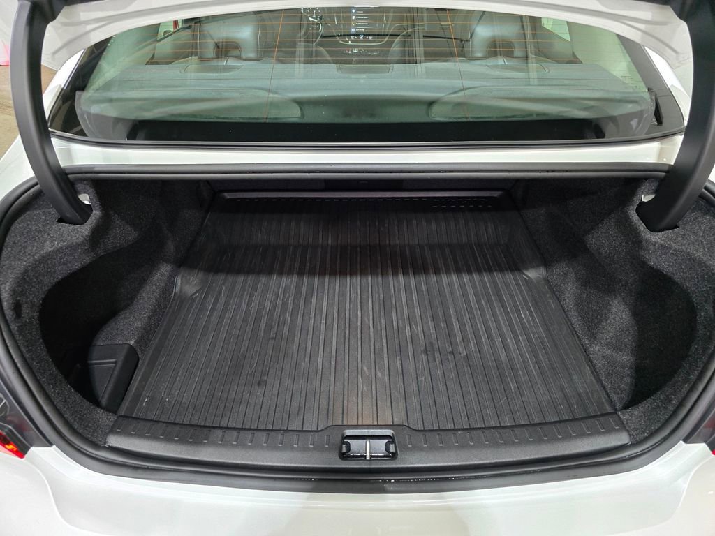 Used 2021 Volvo S60 T6 Momentum w/ Premium Package image 26