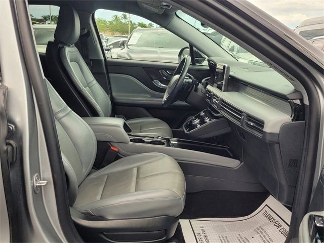 Used 2022 Lincoln Corsair Reserve w/ Elements Package image 26