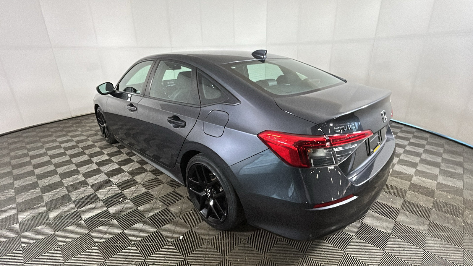 Used 2022 Honda Civic Sport image 4
