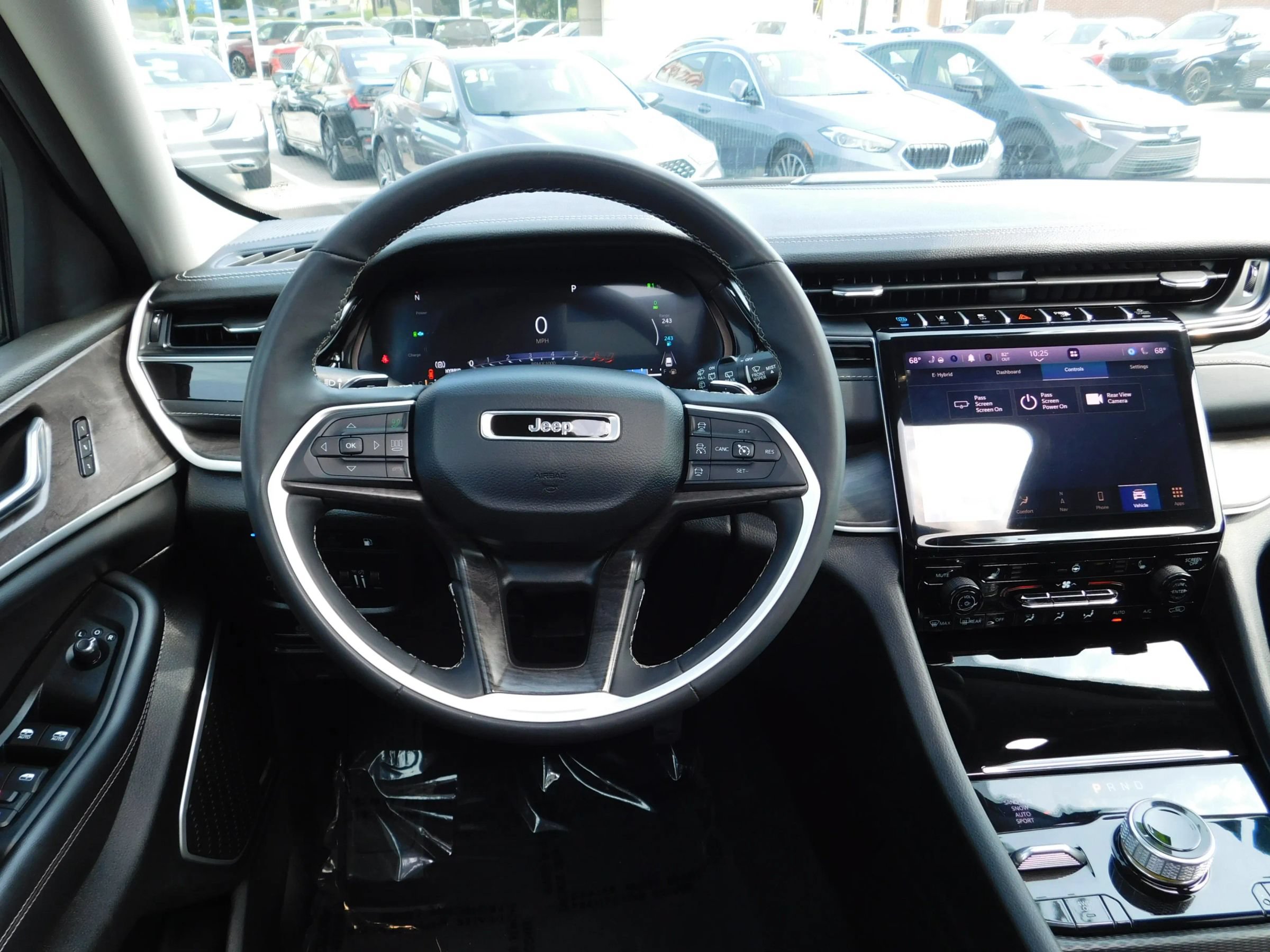 Used 2024 Jeep Grand Cherokee Limited 4xe AWD/4WD image 15