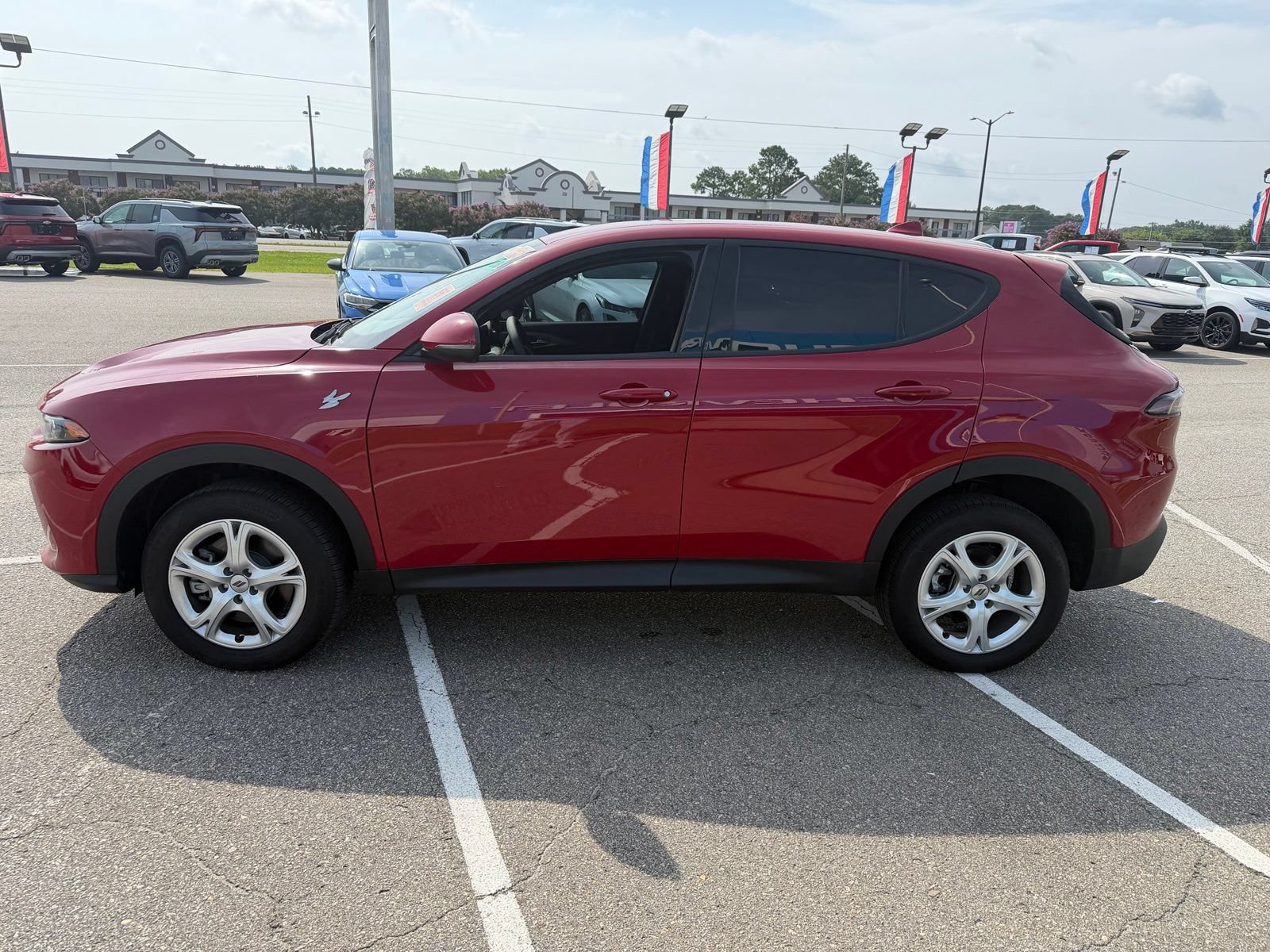 Used 2023 Dodge Hornet GT w/ Cold Weather Group AWD/4WD image 4