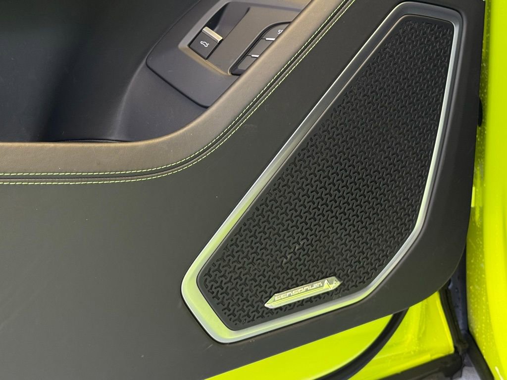 Used 2022 Lamborghini Urus image 15