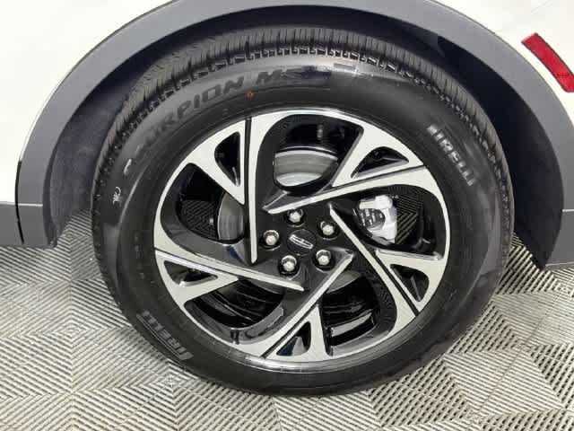 New 2026 Lincoln Nautilus Premier AWD/4WD image 26