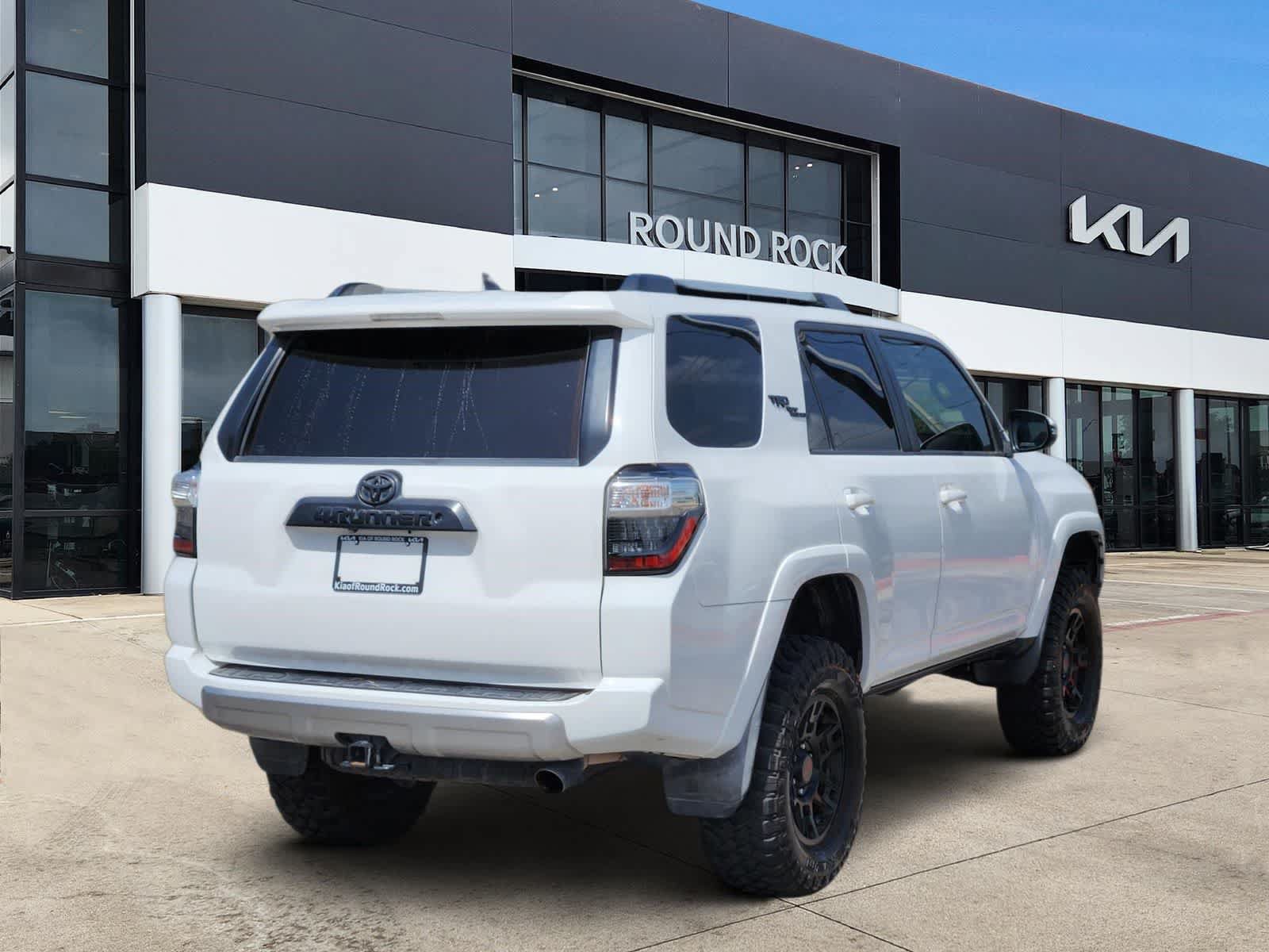 Used 2018 Toyota 4Runner TRD Off-Road Premium AWD/4WD image 6