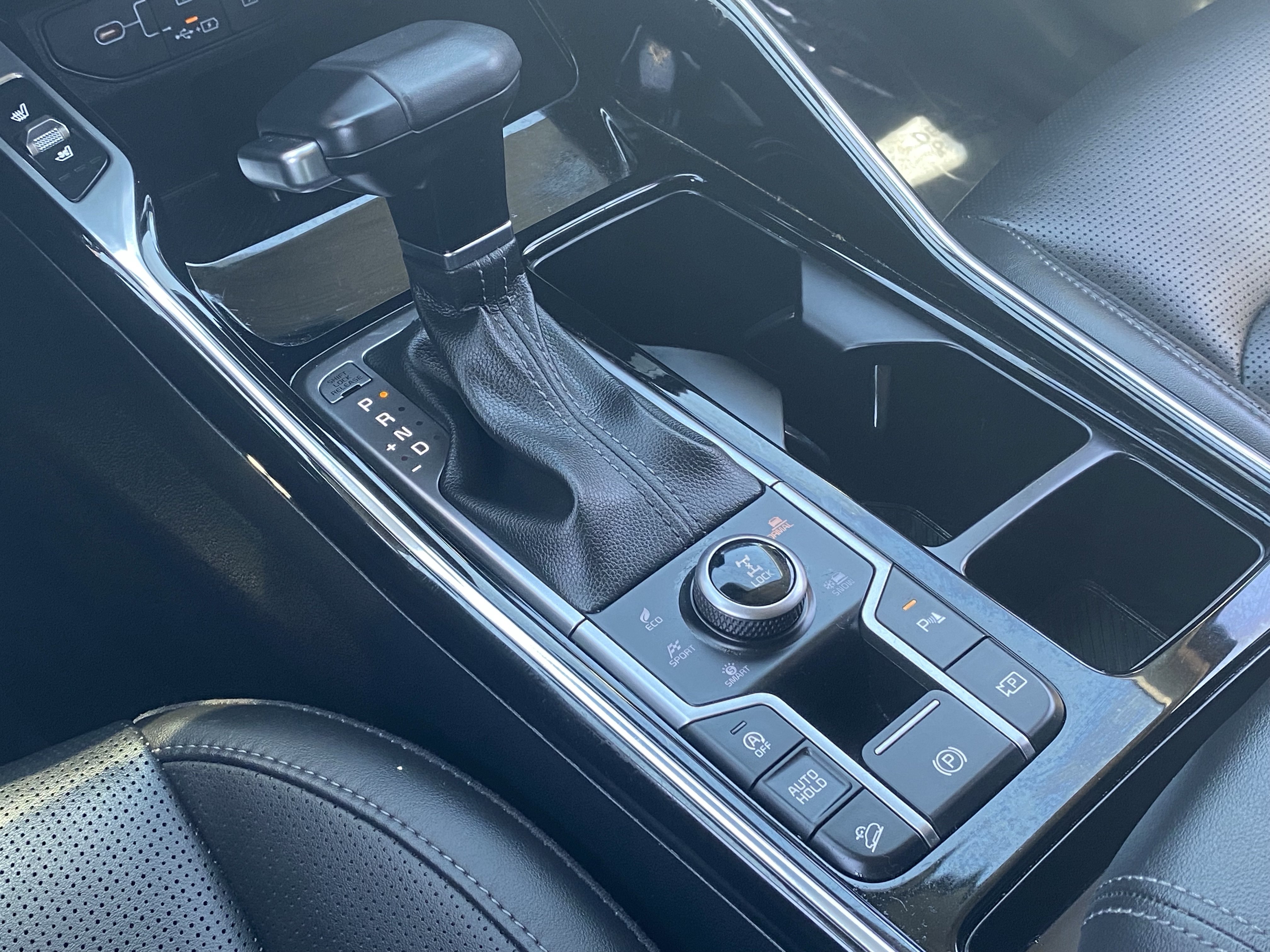 Certified 2025 Kia Sorento SX AWD/4WD image 30