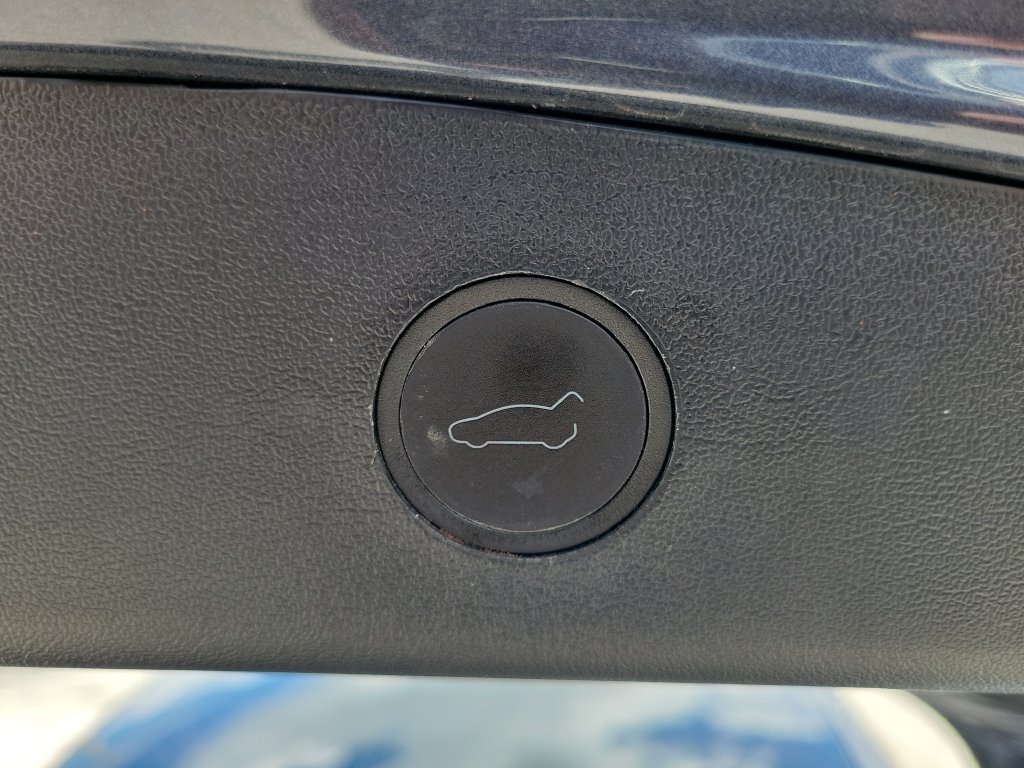 Used 2023 Tesla Model 3 Standard Range RWD image 7