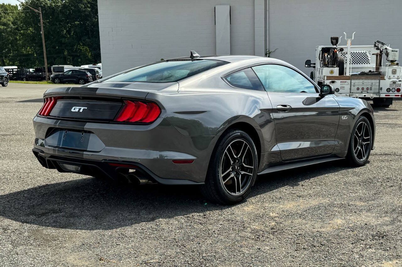 Used 2022 Ford Mustang GT RWD image 8