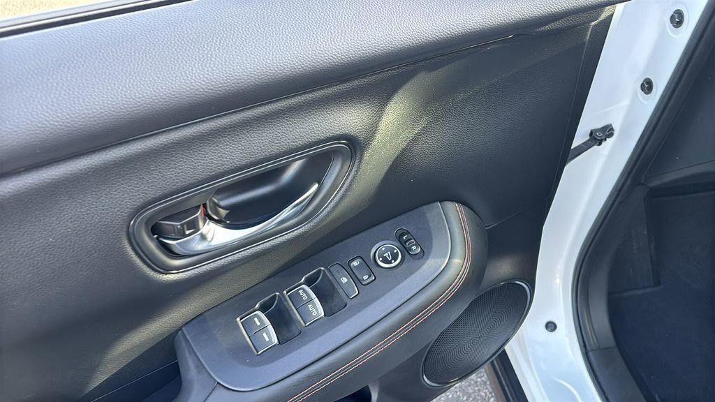 Certified 2023 Honda HR-V Sport image 14