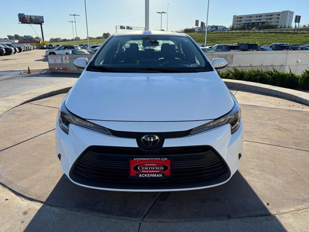 Certified 2025 Toyota Corolla LE image 10