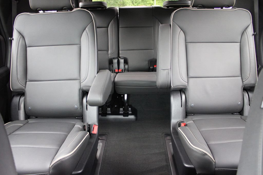 Certified 2025 Chevrolet Tahoe Premier AWD/4WD image 44