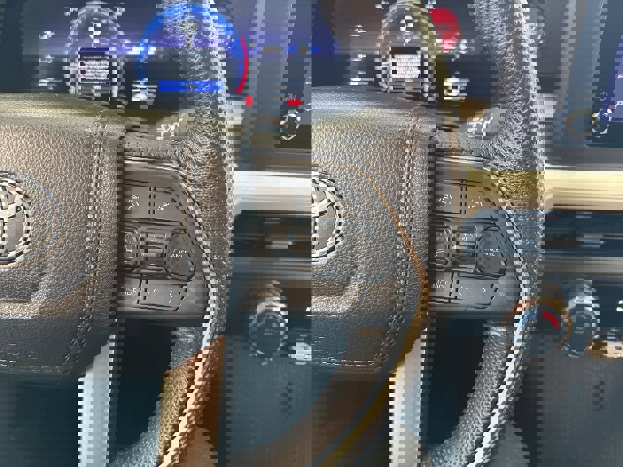 Certified 2024 Toyota Tacoma TRD Off-Road image 19