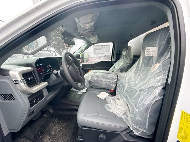 New 2026 Ford F550 4x4 Regular Cab Super Duty image 9